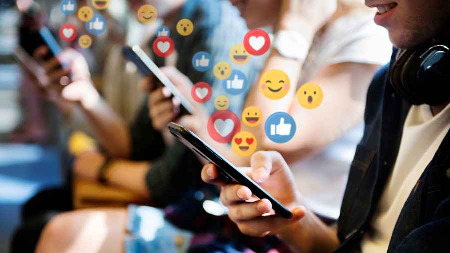 Buscan regular fotos en redes de niños