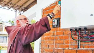 La asociación Agape le apuesta a la energía solar e instala 864 paneles solares