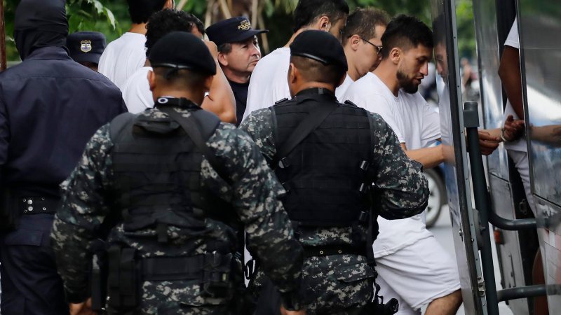 colombianos prestamos ilegal fiscalia